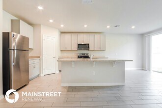 1082 Oak Vly Dr in Auburndale, FL - Building Photo - Building Photo