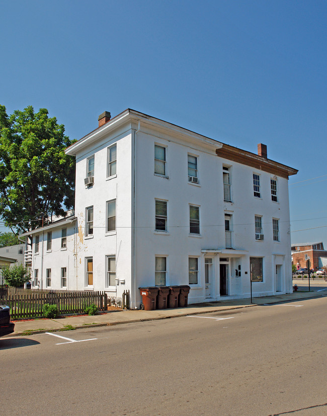 101 E Center St in Germantown, OH - Foto de edificio - Building Photo