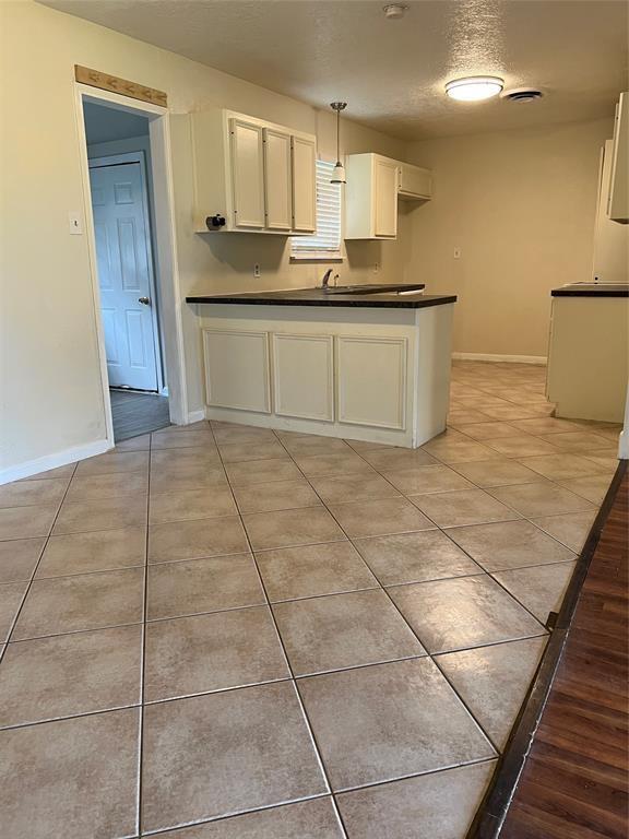 7412 McArthur St in Hitchcock, TX - Building Photo - Building Photo