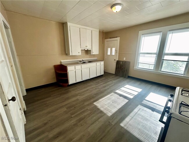 6714 Worley Ave in Cleveland, OH - Building Photo - Building Photo
