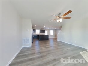 2108 Somersby Trl in Spring Hill, TN - Foto de edificio - Building Photo