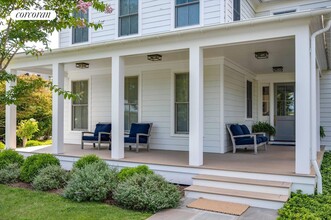 260 Halsey Ln in Bridgehampton, NY - Building Photo - Building Photo