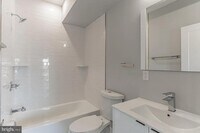 2208 Ridge Ave photo'