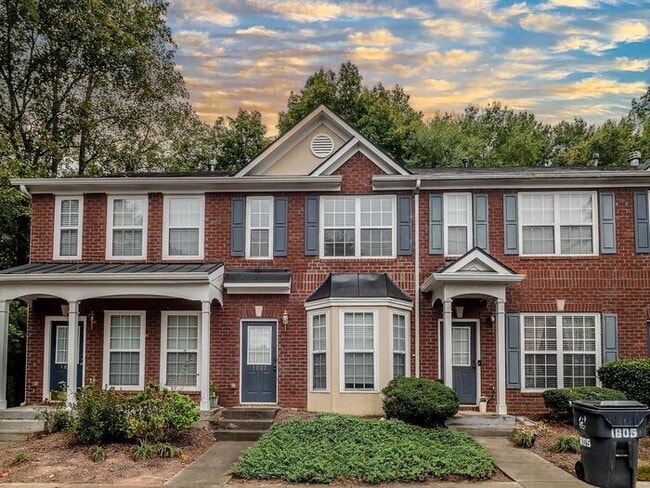 property at 1607 Cove Creek Cir