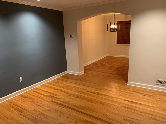 property at 8319 Hillendale Rd