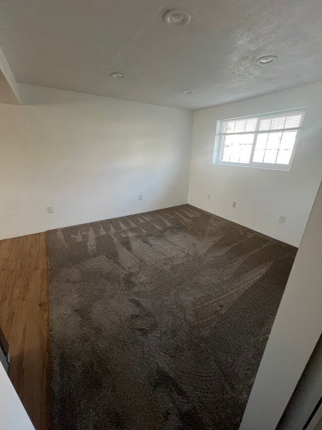 1767 N 600 W in West Bountiful, UT - Foto de edificio - Building Photo