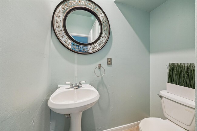 7326 Regency Square Ct