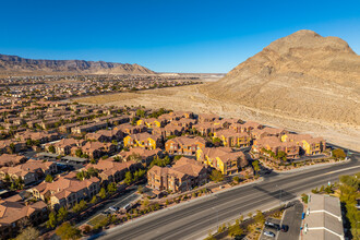 Cambria in Las Vegas, NV - Foto de edificio - Building Photo