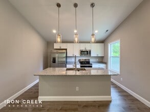 64 Spicewood Rd in Weaverville, NC - Building Photo - Building Photo