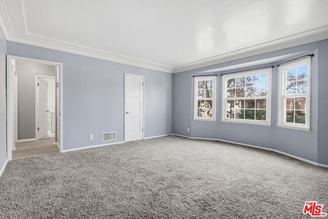 1255 S Crescent Heights Blvd in Los Angeles, CA - Building Photo - Building Photo