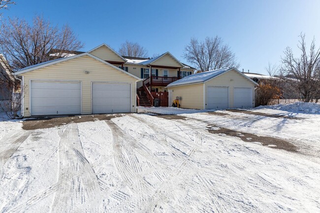 property at 212 Show Pl