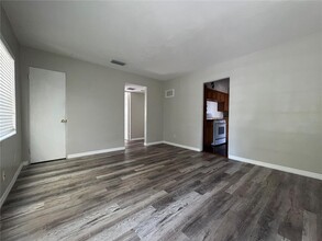 12 W Hazel St in Orlando, FL - Building Photo - Building Photo