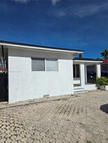 540 Beacom Blvd in Miami, FL - Building Photo - Building Photo