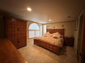 60 Parkside Dr in Jericho, NY - Building Photo - Building Photo