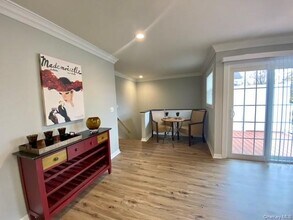 2 Adams Way in Sayville, NY - Building Photo - Building Photo