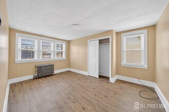 1167 Green St in Woodbridge Township, NJ - Building Photo - Building Photo