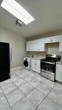 417 E Thoroughbred St in Tucson, AZ - Building Photo - Building Photo