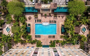 520 SE 5 Ave in Fort Lauderdale, FL - Building Photo - Building Photo