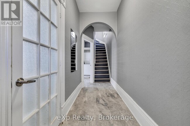 174 William St in Brantford, ON - Building Photo - Building Photo