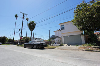 9409 Baring Cross St in Los Angeles, CA - Building Photo - Building Photo