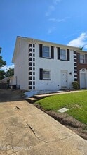 933 Glastonbury Cir in Ridgeland, MS - Building Photo - Building Photo