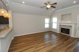 4418 W Divide Dr in Fayetteville, AR - Building Photo - Building Photo