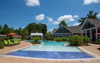 Lakeside Village Apartments