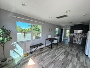 322 S L St in Lake Worth Beach, FL - Building Photo - Building Photo