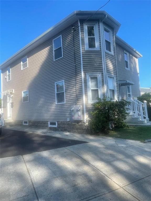 property at 1809 Cranston St