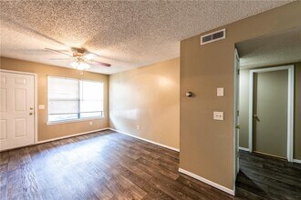 2766 N Barcelona Ave in Fayetteville, AR - Building Photo - Building Photo