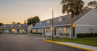 5201 Wallis Rd West Palm Beach, FL 33415 in West Palm Beach, FL - Building Photo