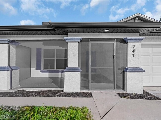 741 Boulogne Ct in Lehigh Acres, FL - Building Photo - Building Photo