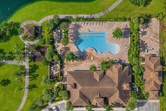 3813 Greenway Dr in Hollywood, FL - Building Photo - Building Photo
