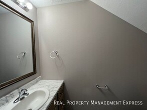 3 Bed 2.5 Bath Townhome in Sioux Falls, SD - Building Photo - Building Photo