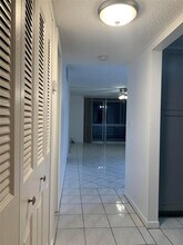 404 NW 68th Ave, Unit 205 in Plantation, FL - Building Photo - Building Photo