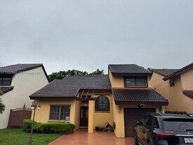 6311 SW 127th Ct in Miami, FL - Building Photo