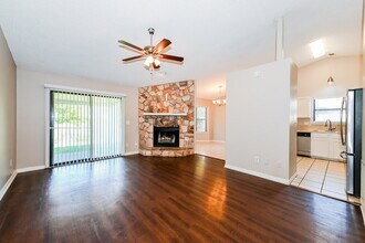 7790 Collins Ridge Blvd in Jacksonville, FL - Building Photo - Building Photo