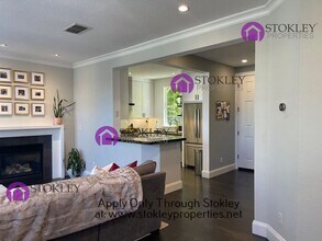 32 Warhol Way in Pleasant Hill, CA - Building Photo - Building Photo
