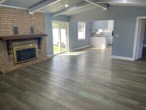 229 Travis Ln in Hewitt, TX - Building Photo - Building Photo