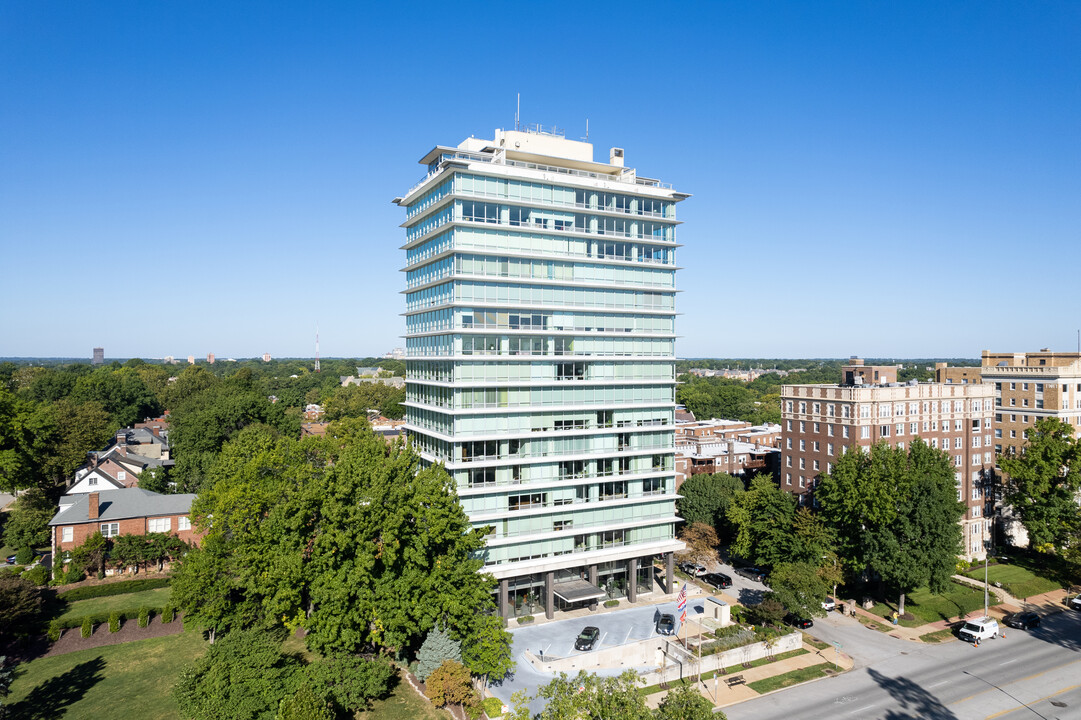 801 S Skinker Blvd in St. Louis, MO - Foto de edificio