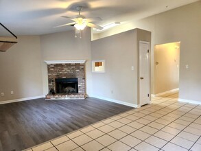 1803 High Ct in Tallahassee, FL - Building Photo - Building Photo