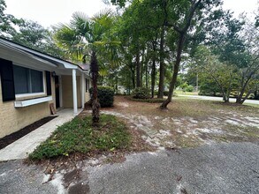 5854 Michelle Dr in Wilmington, NC - Building Photo - Building Photo