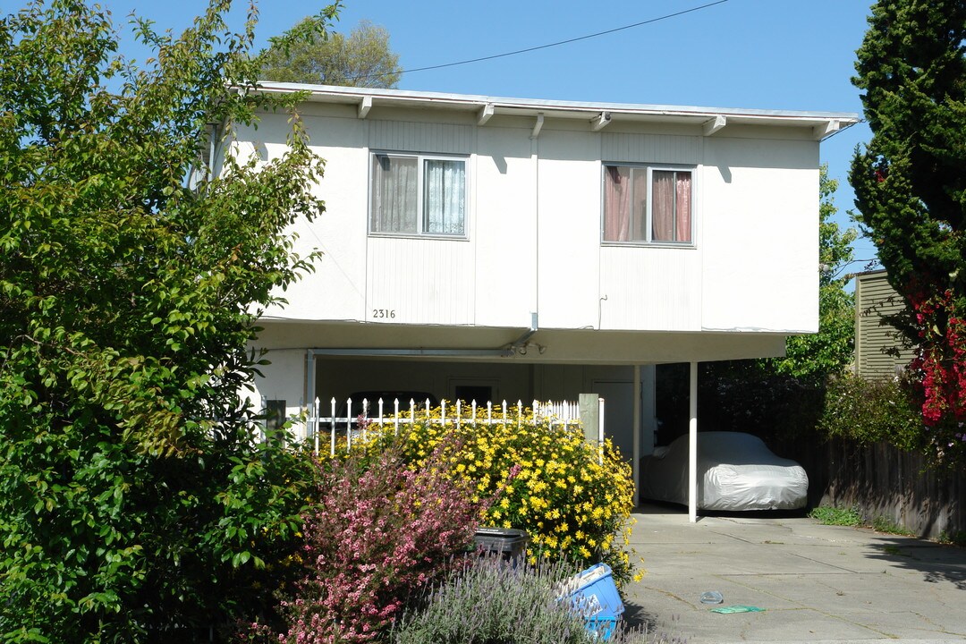 2316 Valley St in Berkeley, CA - Foto de edificio