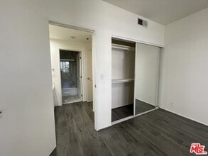 10600 Wilshire Blvd in Los Angeles, CA - Foto de edificio - Building Photo