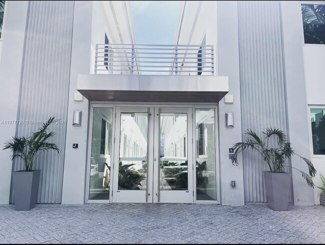 1501 Michigan Ave in Miami Beach, FL - Building Photo - Building Photo