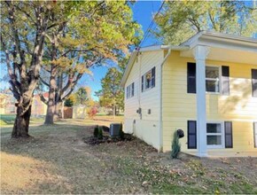 154 W Good Ave in Wadsworth, OH - Foto de edificio - Building Photo