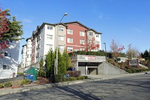 Avion Apartments in Seatac, WA - Building Photo