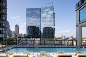 Emmi Midtown in Atlanta, GA - Foto de edificio - Building Photo