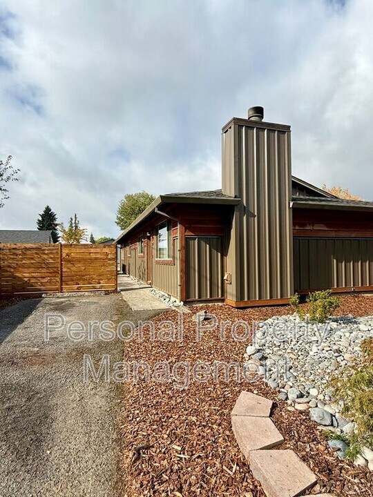 3206 X St in Vancouver, WA - Building Photo