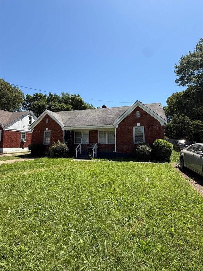 property at 962 Springdale St